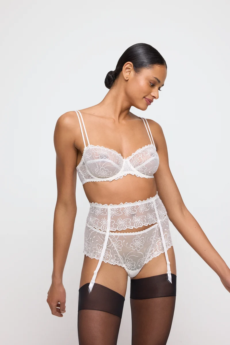 JANE natur Luxus String