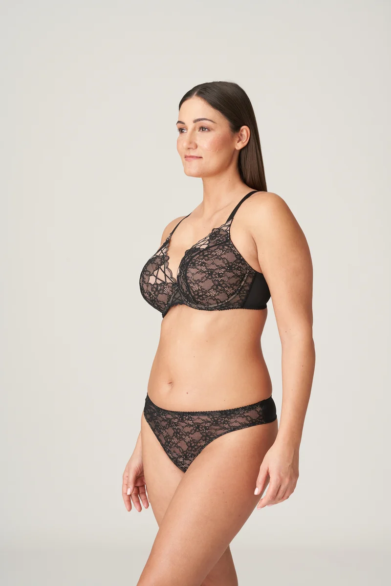 LIVONIA schwarz String