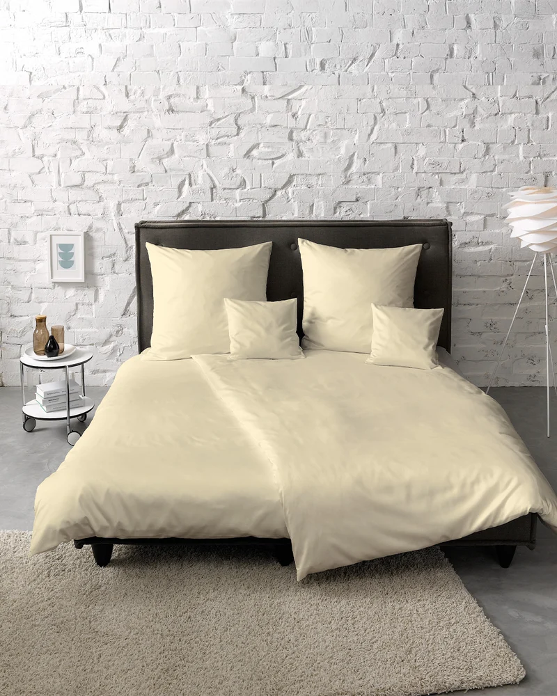 G-009100 | colours | fleuresse | Uni Mako Satin Bettwäsche aus Baumwolle vanille | 0215 VANILLE | 100% Baumwolle | 4043202059250