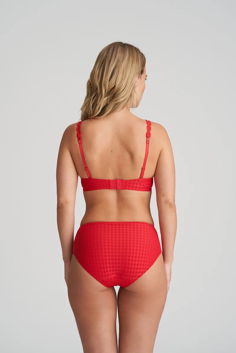 AVERO scarlet Unterlegter BH Herzform