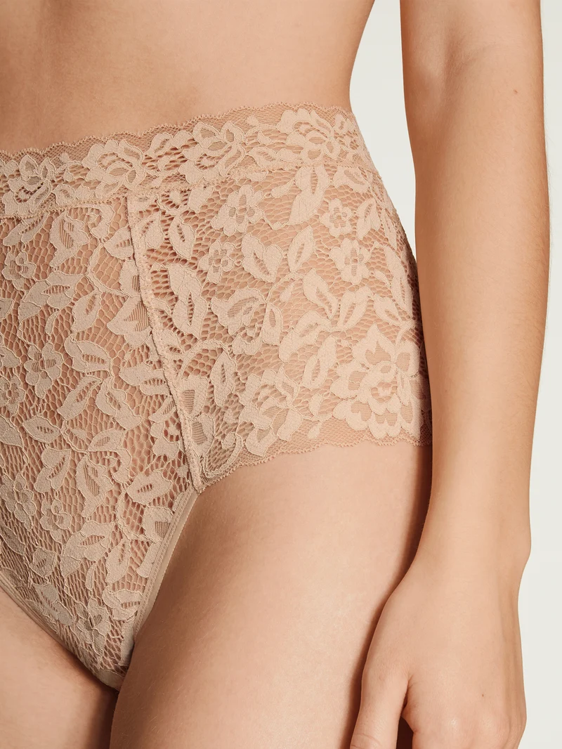 WOMEN Brief