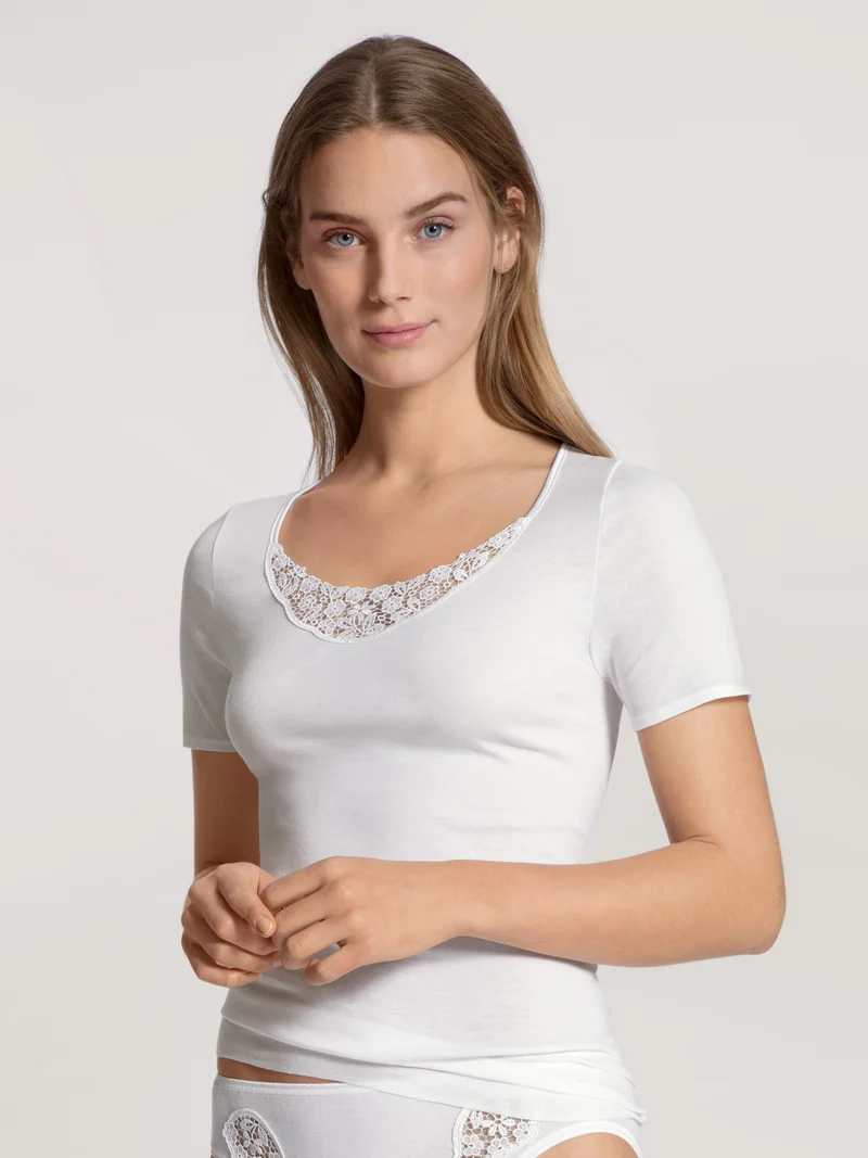 WOMEN Top short-sleeve