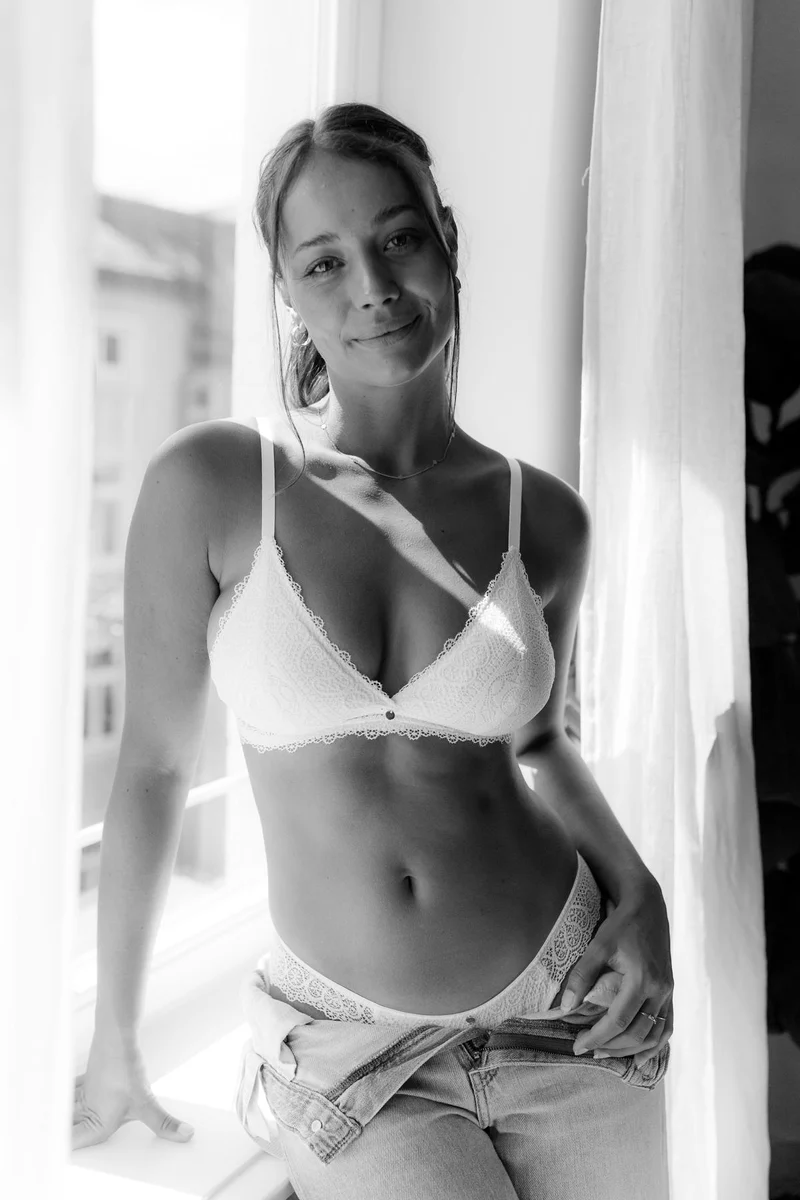 Spitzen-Bralette Bobby mit Pads in weiß