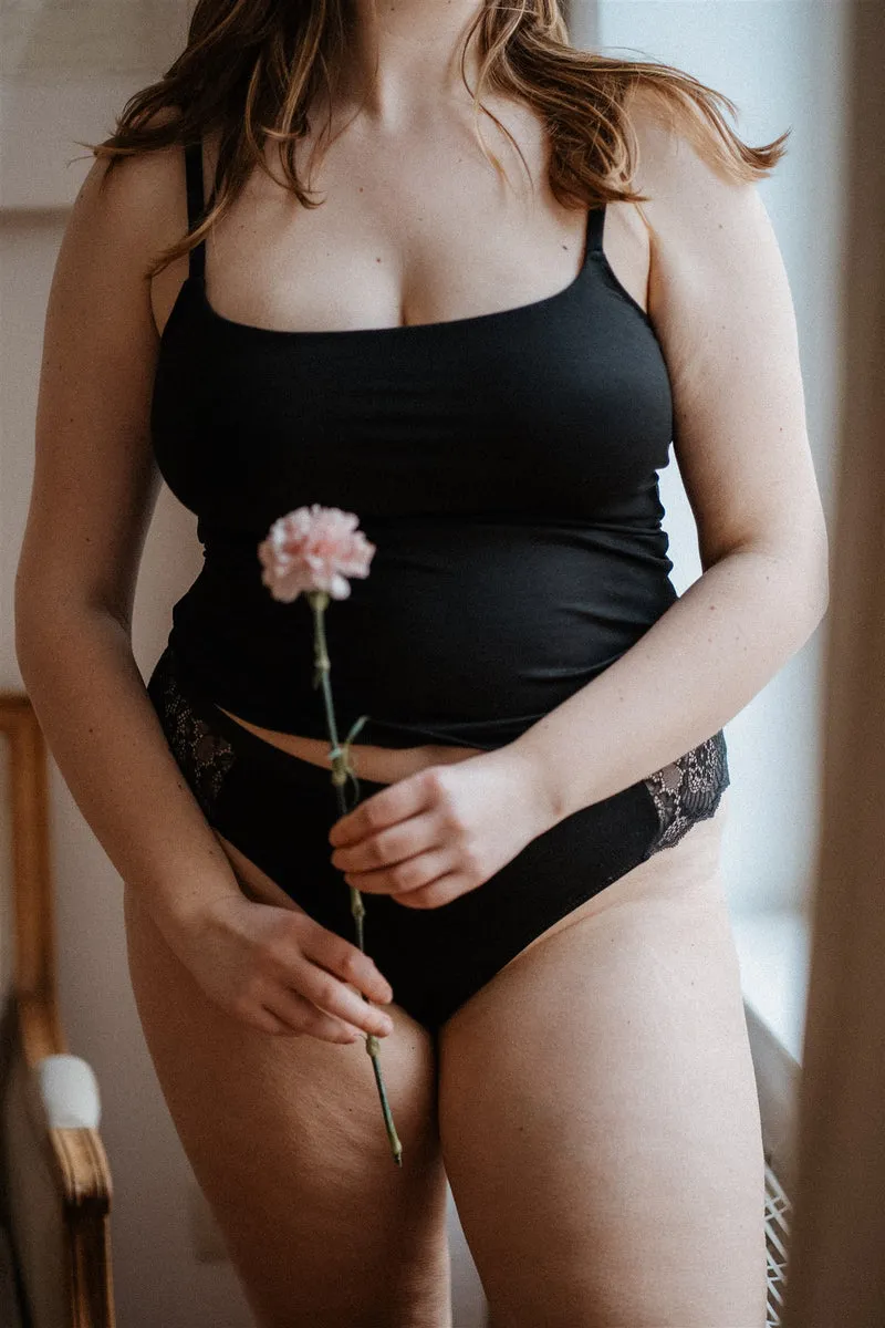Top Theresa aus Tencel mit Pads schwarz