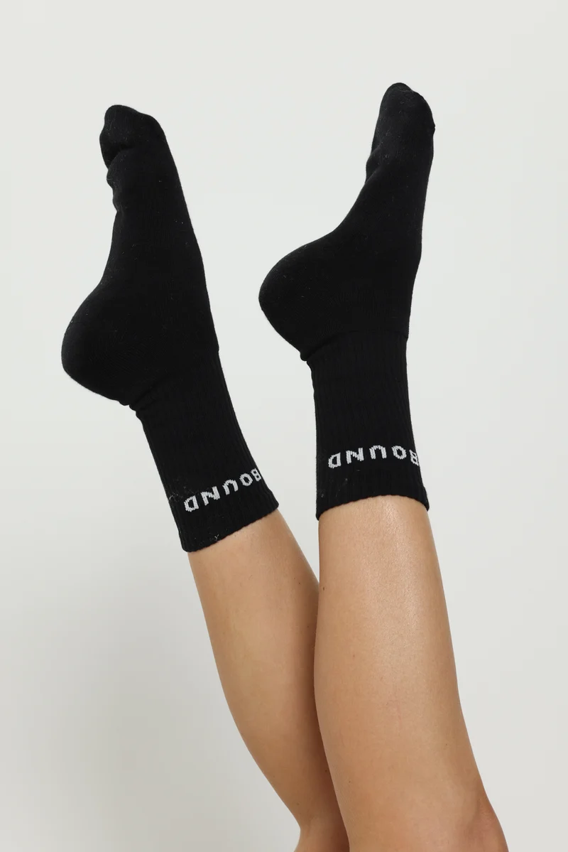 Black Essential Socks