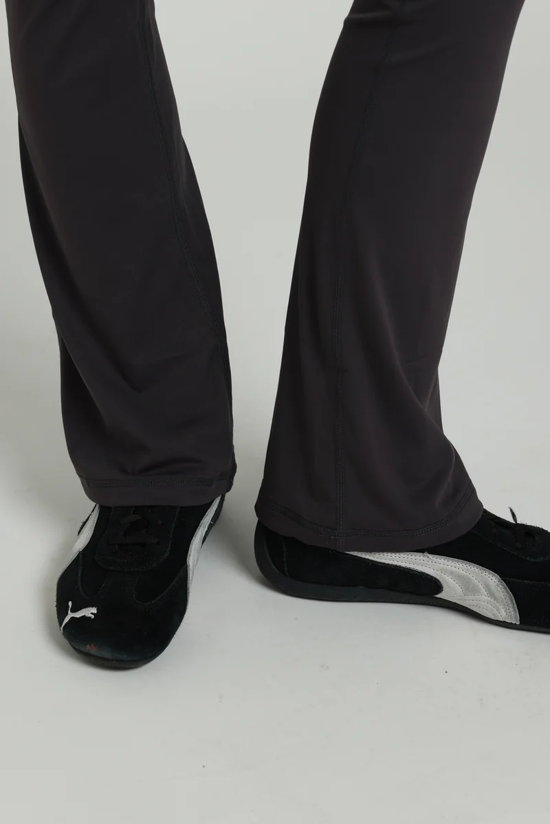 Charcoal Boundless Flares