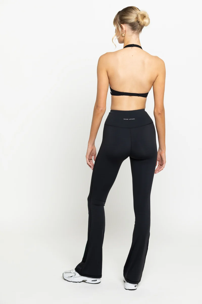 Black Ultra Long Boundless Flares