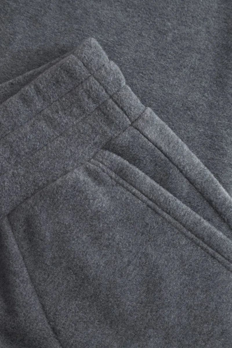 Lounge Suit 1884229