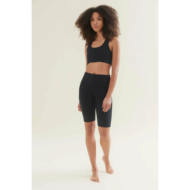 Yoga Shorts - Caviar Black