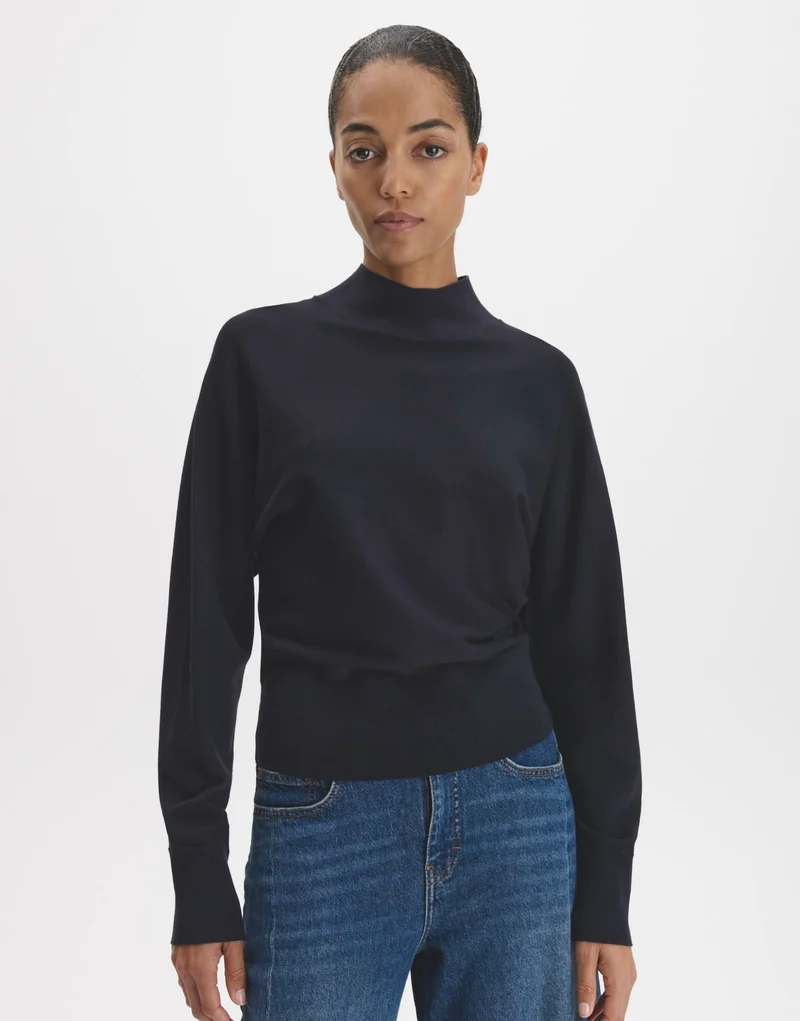 Tineka, true navy