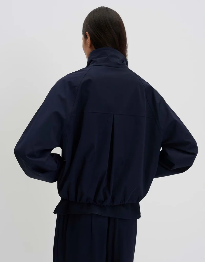 Norli, true navy