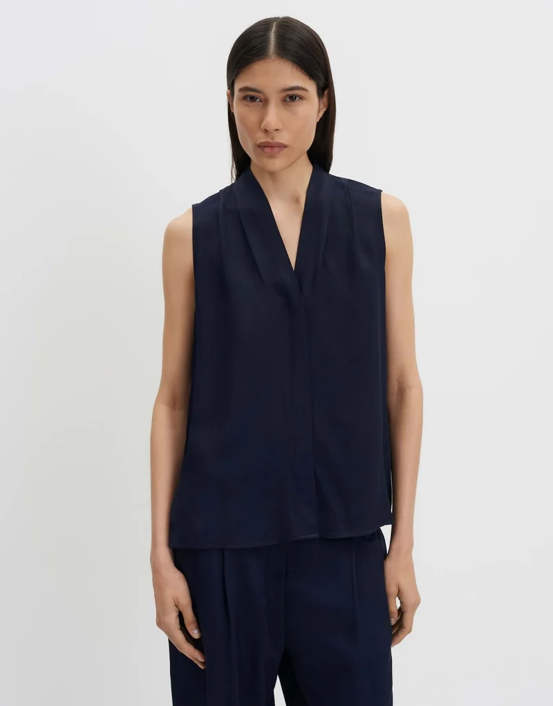 Zenaya, true navy