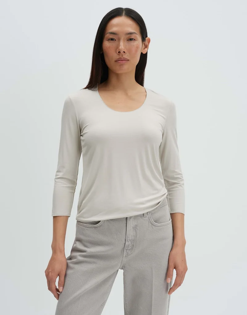 Kirosa fine, warm clay