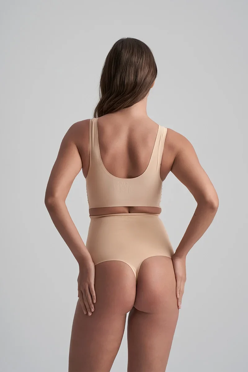 ByeBra – Unsichtbare Shapewear mit leichter Stützwirkung, unsichtbarer High-Waist-Tanga, Beige
