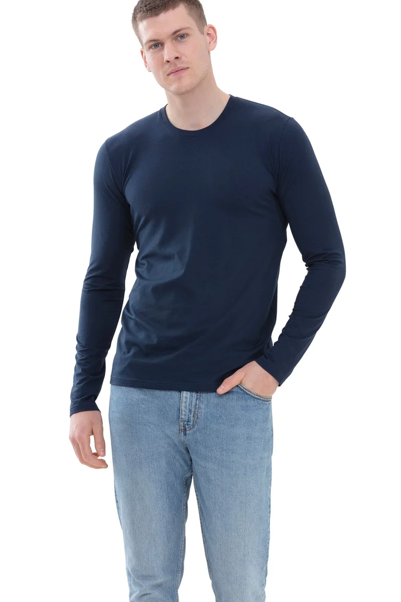 long- sleeved Shirt