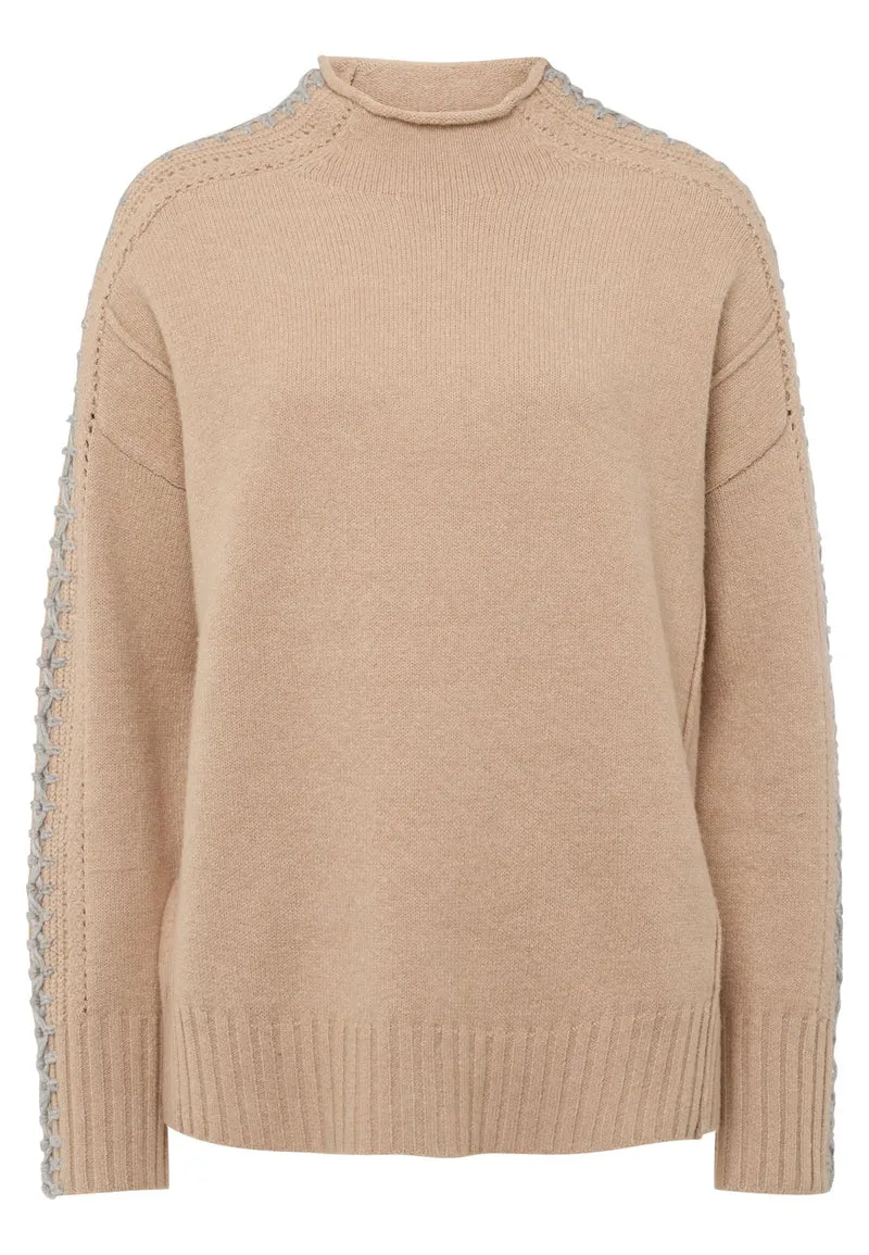 Pullover mit Häkel-Details