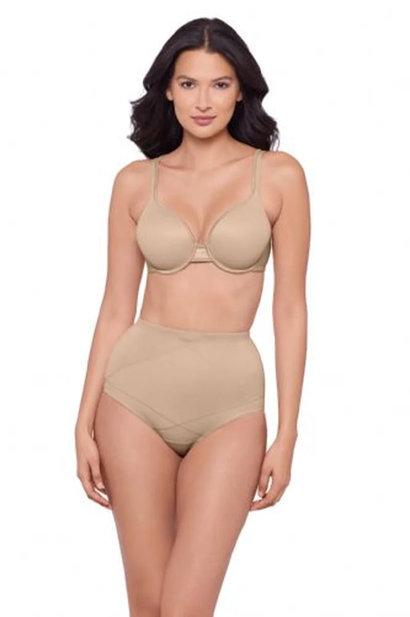 Miraclesuit Shapewear – Formgebender Slip mit Sofort-Bauchstraffung, Warmbeige