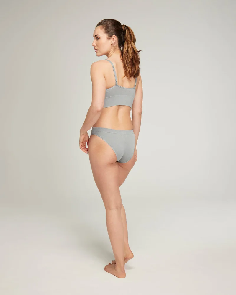 Nudea - TENCEL Nahtloser High-Leg-Slip Sturmgrau