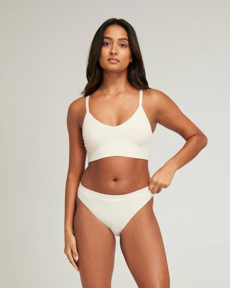 Nudea - TENCEL Nahtloses Bralette Weißer Sand