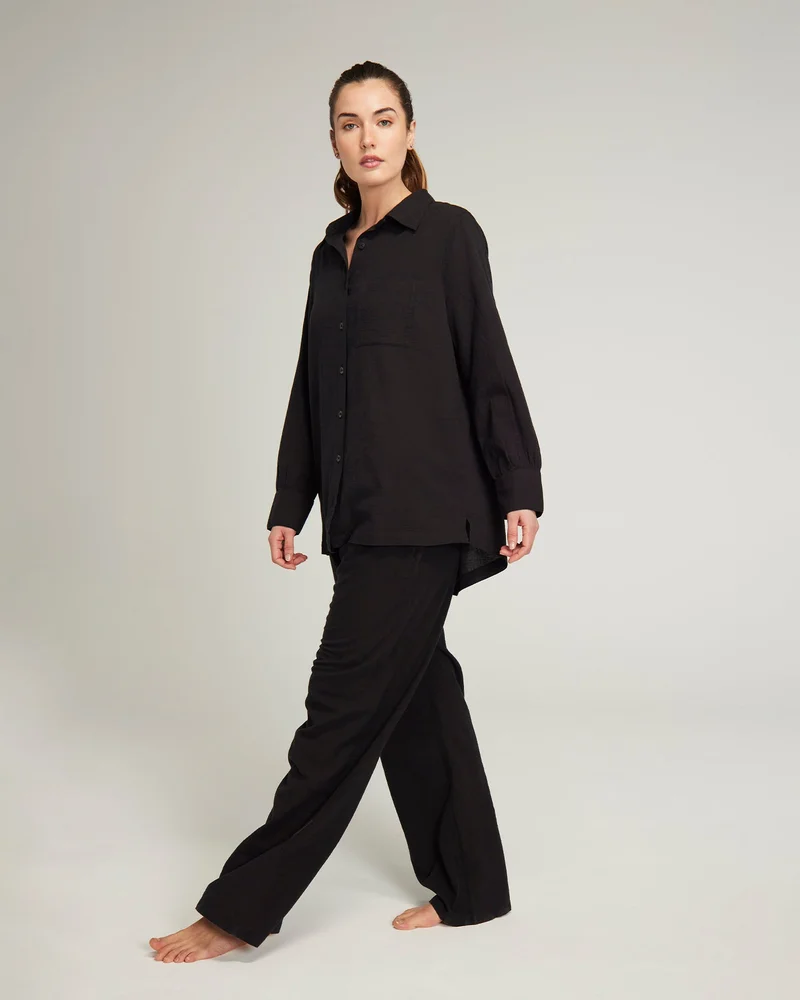 Nudea - Schwarzes Midi-Shirt