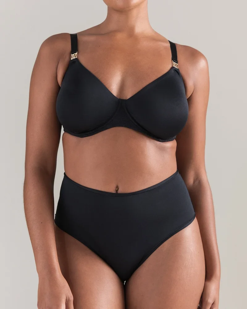 Nudea - Stretch-Slip mit hohem Bund, Schwarz