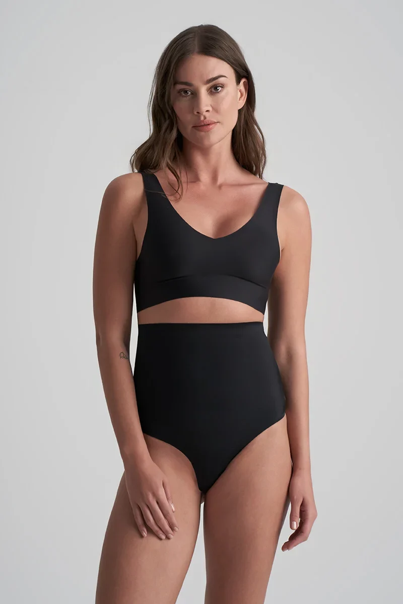 ByeBra – Unsichtbare Shapewear mit leichter Stützwirkung, unsichtbarer High-Waist-Tanga, Schwarz