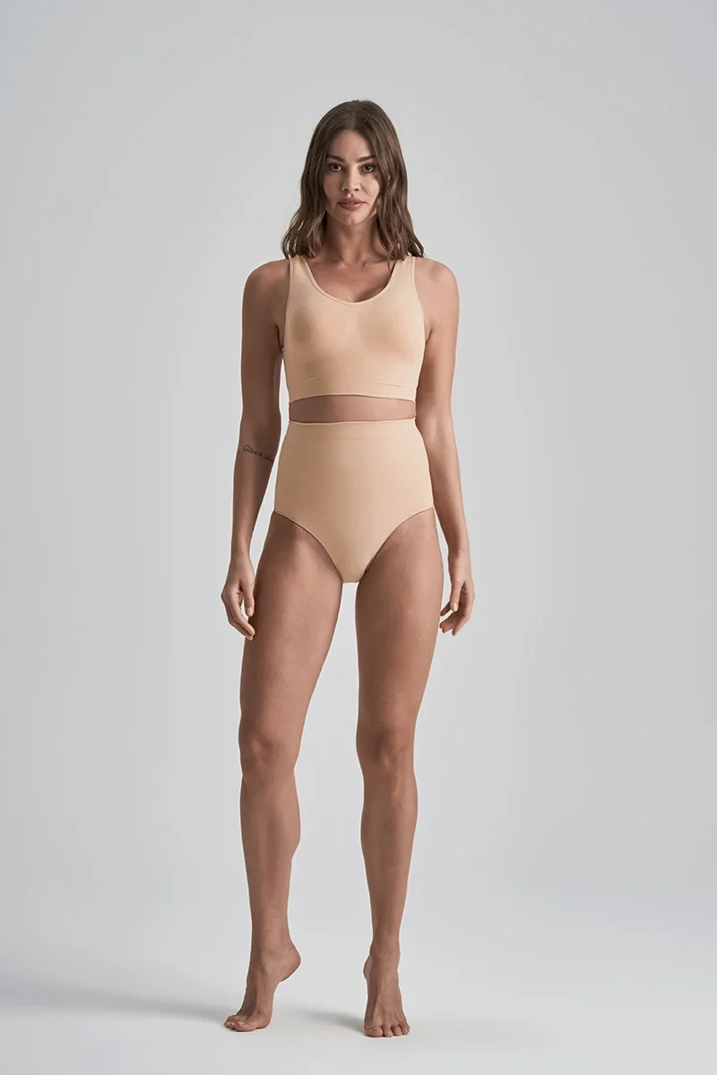 ByeBra – Nahtlose Shapewear (Starker Halt) Soft Touch Mid Waist Slip Beige