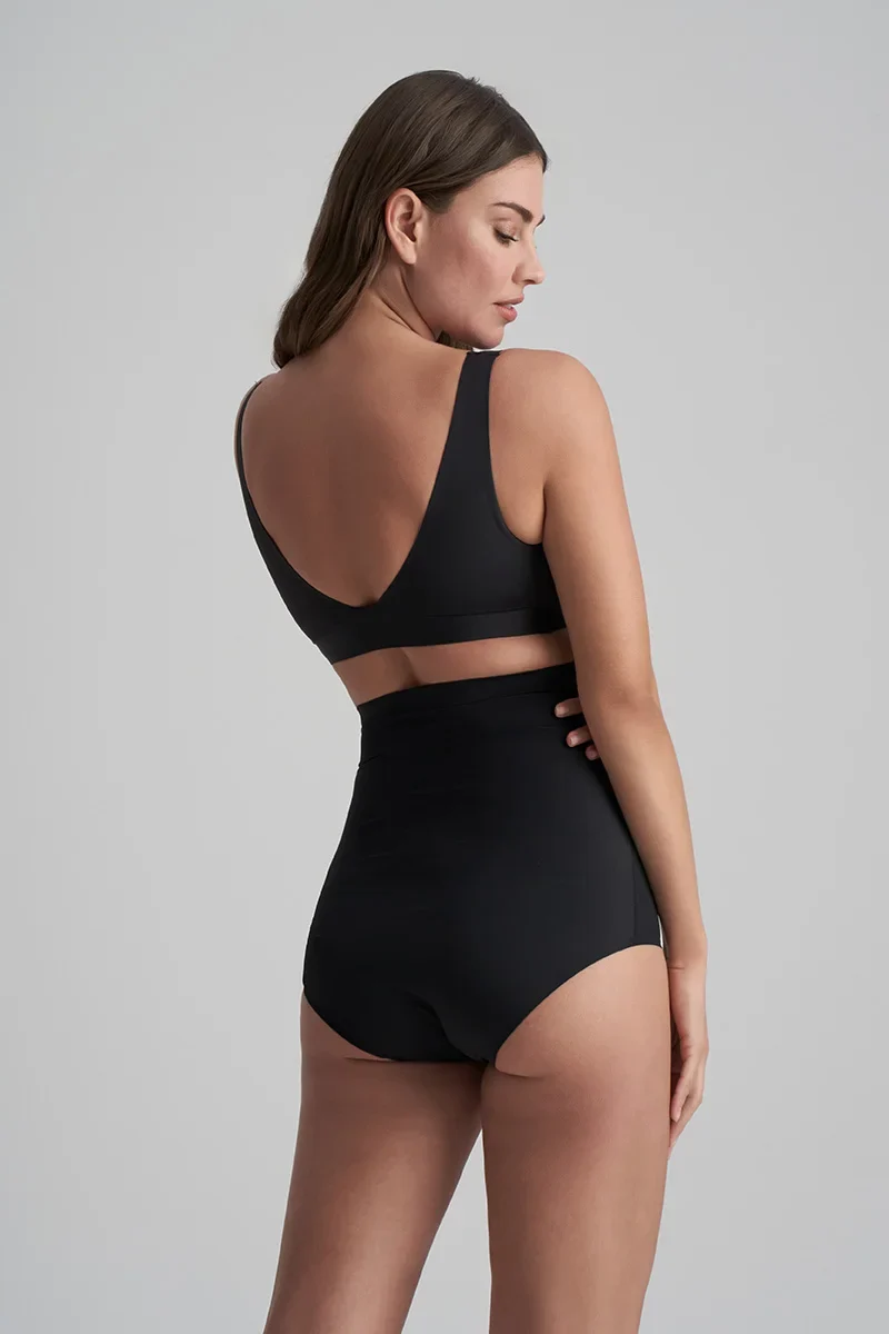 ByeBra – Unsichtbare Shapewear-BH-Oberteil mit leichtem Halt und tiefem Ausschnitt, Schwarz