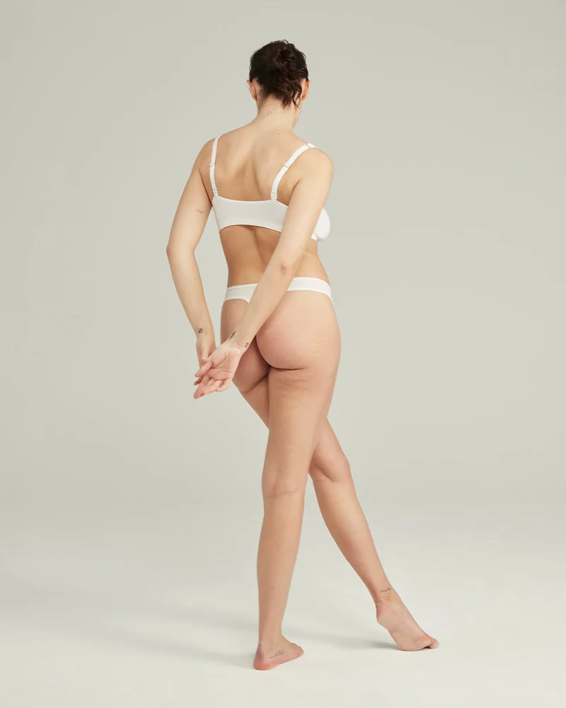 Nudea - Stretch-Bralette mit Rundhalsausschnitt, Weiß