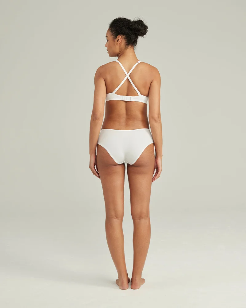 Nudea - Stretch-Bikinihose mit mittelhohem Bund, Weiß