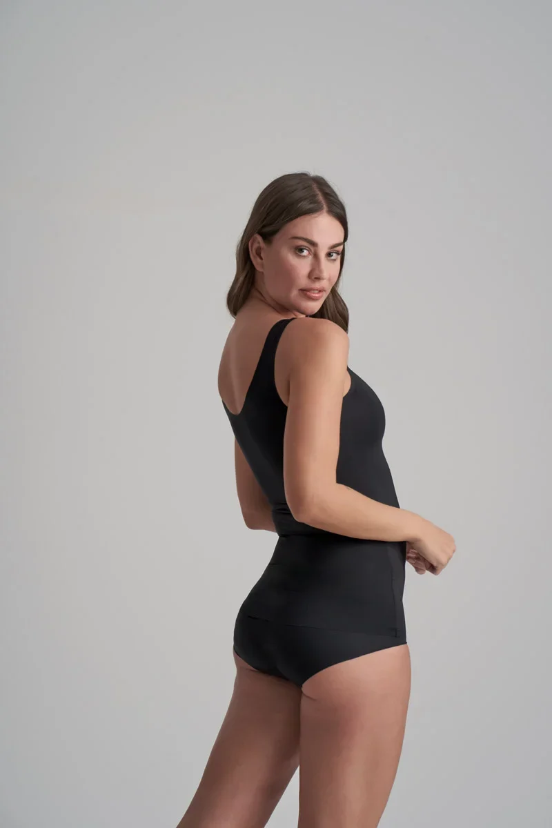 ByeBra – Smooth Essentials (Mittlere Stützkraft) Trägertop Schwarz