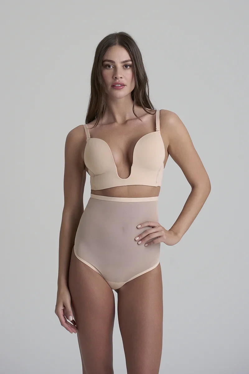 ByeBra – Formgebender Tüll-Shapewear-Tanga mit mittlerem Halt, Beige