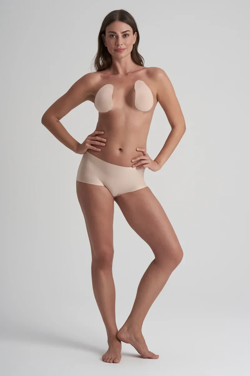 ByeBra – Bruststraffungs-Pads mit Klebestreifen + Brustwarzenabdeckungen aus Satin, Beige