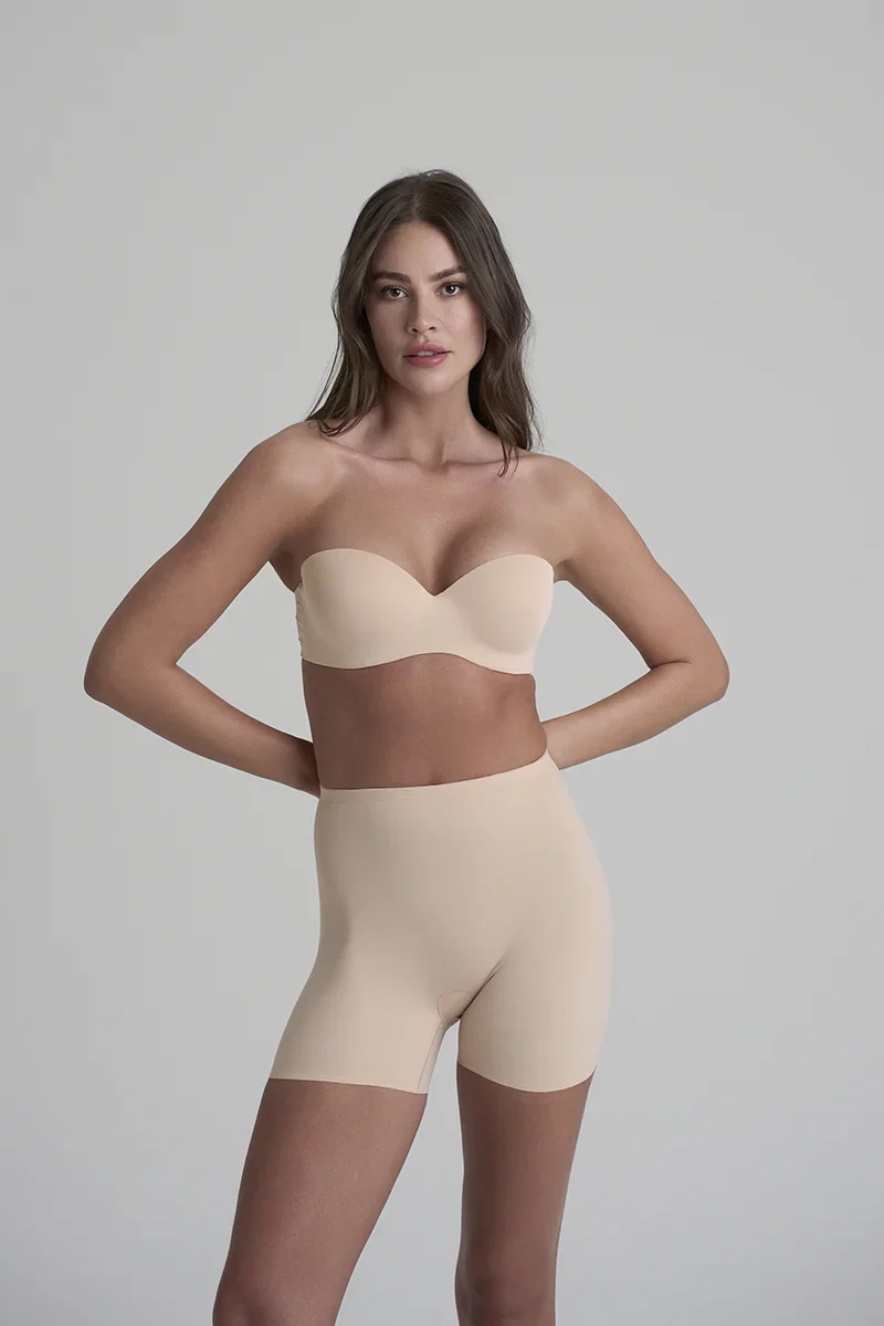 ByeBra – Formgebende Unterwäsche (Starker Halt) Formgebender Shorty mit mittelhoher Taille, Beige
