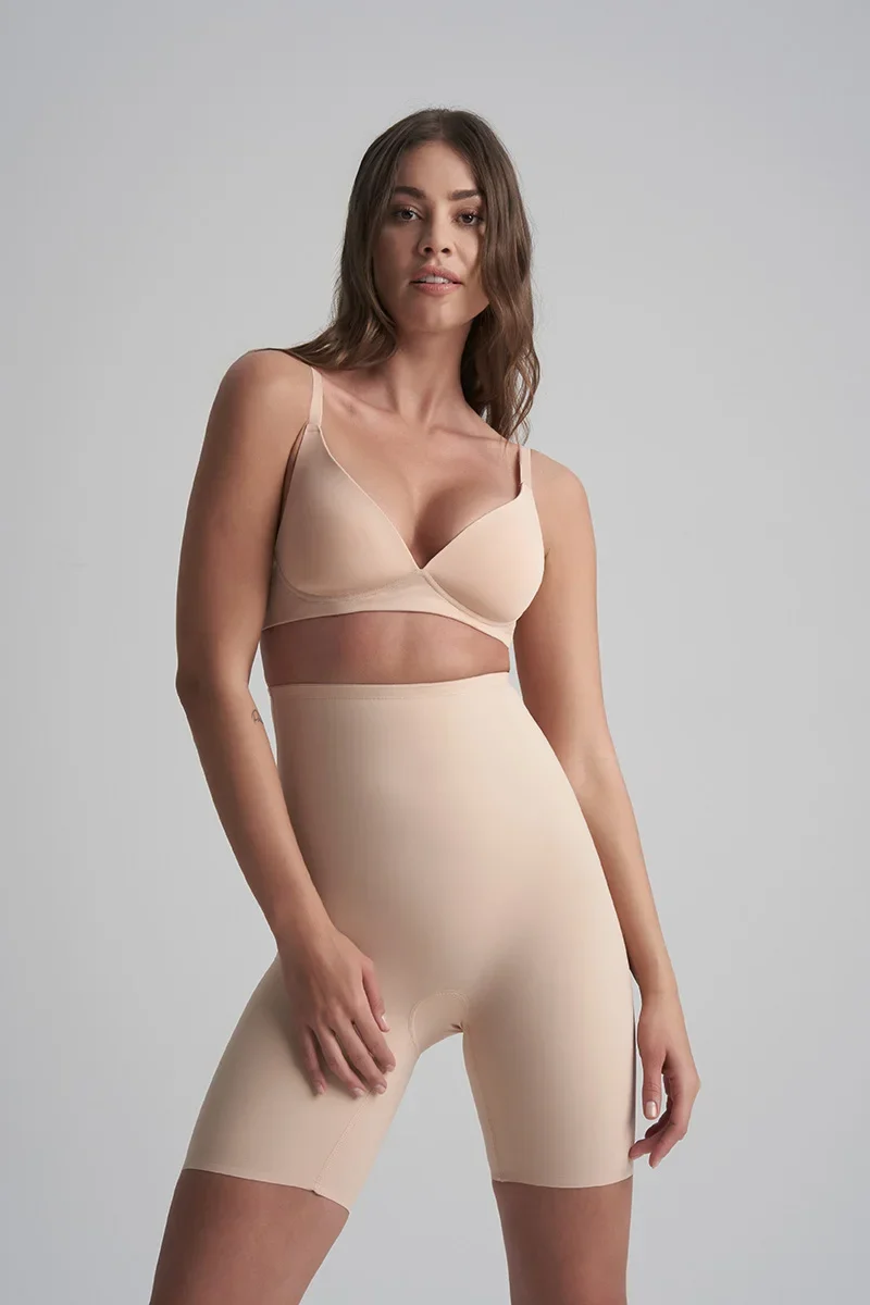 ByeBra – Formgebende Unterwäsche (Starker Halt) Formgebende Shorts mit hohem Bund, Beige