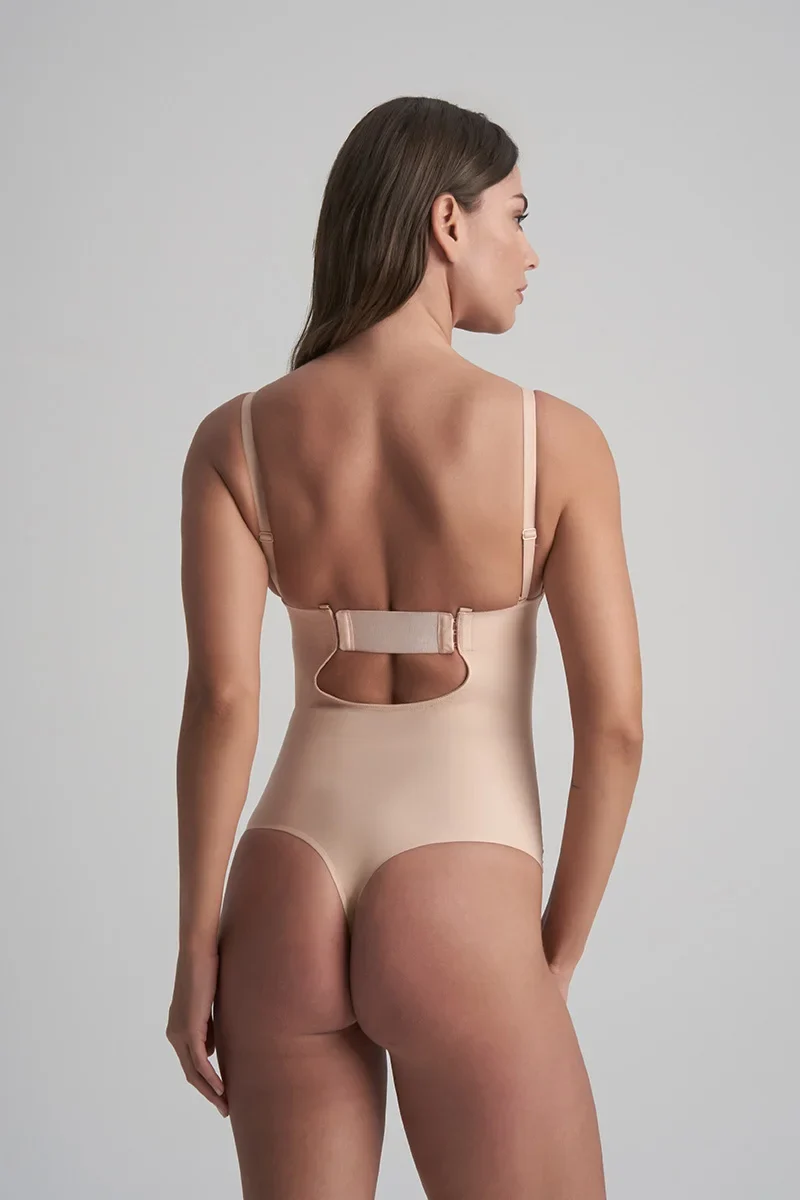 ByeBra – Formgebende Unterwäsche (Starker Halt) Formgebender Body mit tiefem V-Ausschnitt, Beige
