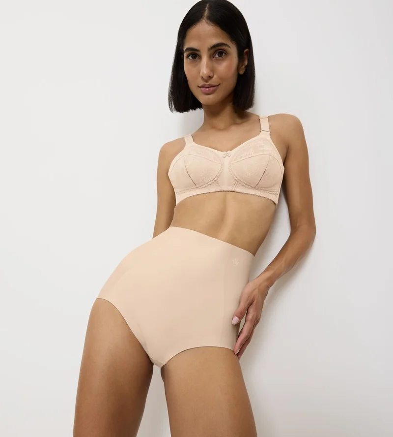 Triumph – Medium Shaping Series Highwaist Panty Nude Beige