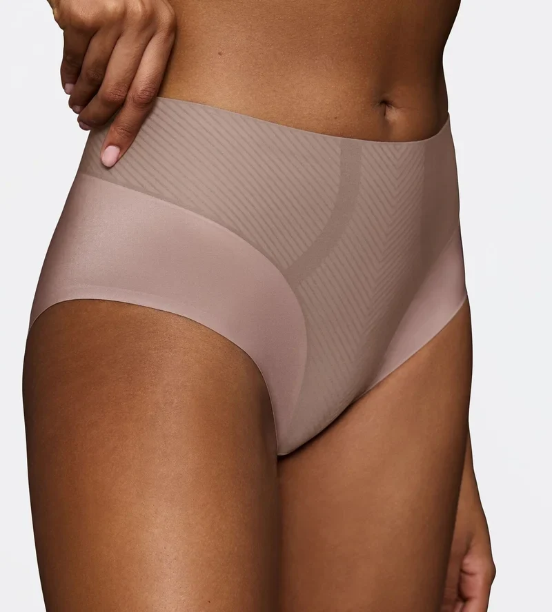Triumph – Body Make-Up Essentials Illusion Curve Maxi Brief Schokoladenmousse