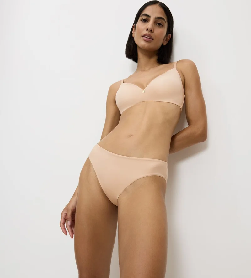 Triumph – Body Make-Up Essentials Tai Brief Nude Beige