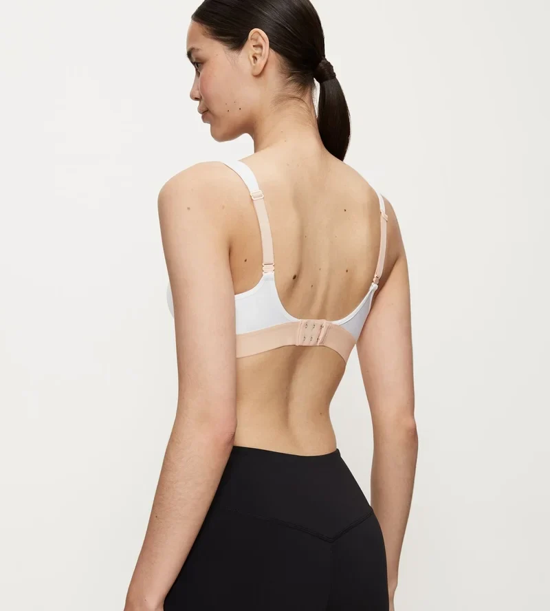 Triumph - Triaction Wireless Cross-Back Sport-BH Weiß