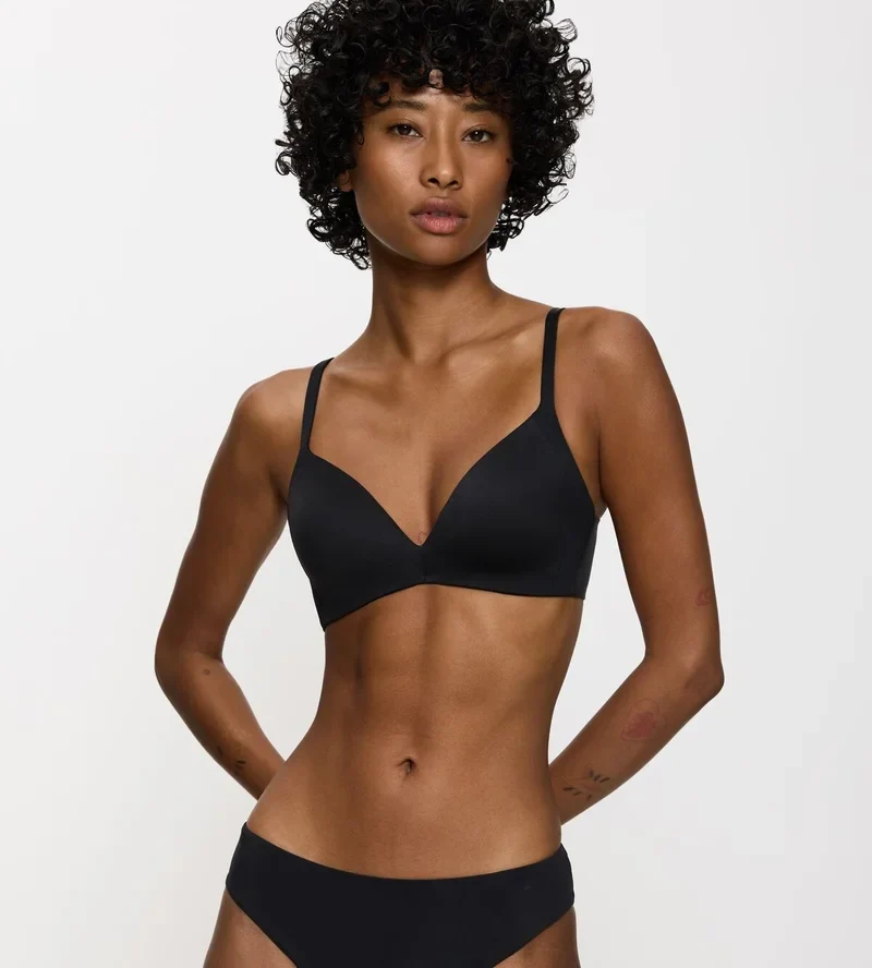 Triumph – Body Make-Up Essentials Soft Touch Wireless Padded Bra Schwarz
