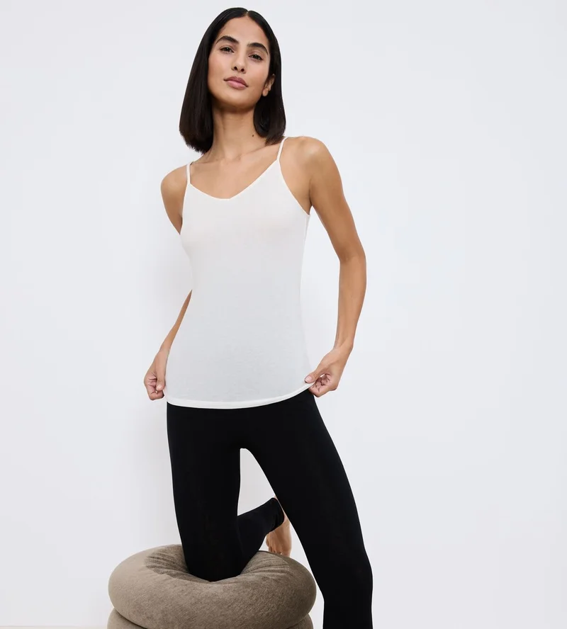 Triumph – Beauty Layers Spaghetti Top aus Wolle, Ecru-Weiß