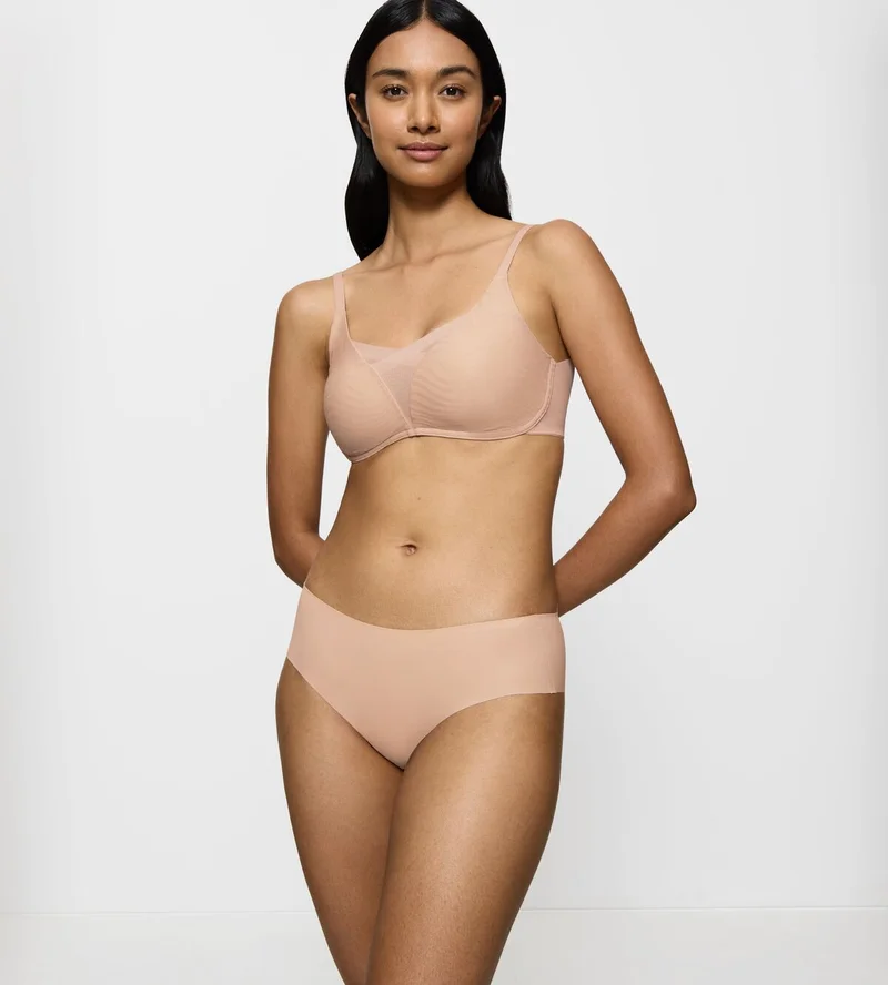Triumph – Smart Invisible Hipster Neutral Beige