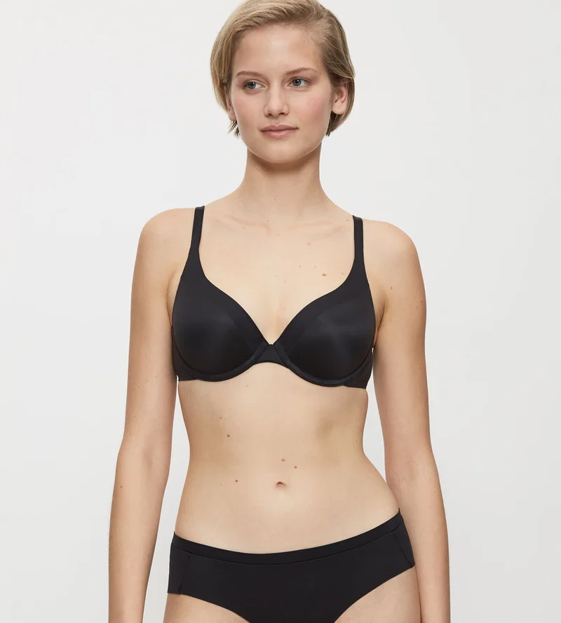 Triumph – Body Make-Up Essentials Soft Touch Leicht gepolsterter Lifting-BH Schwarz