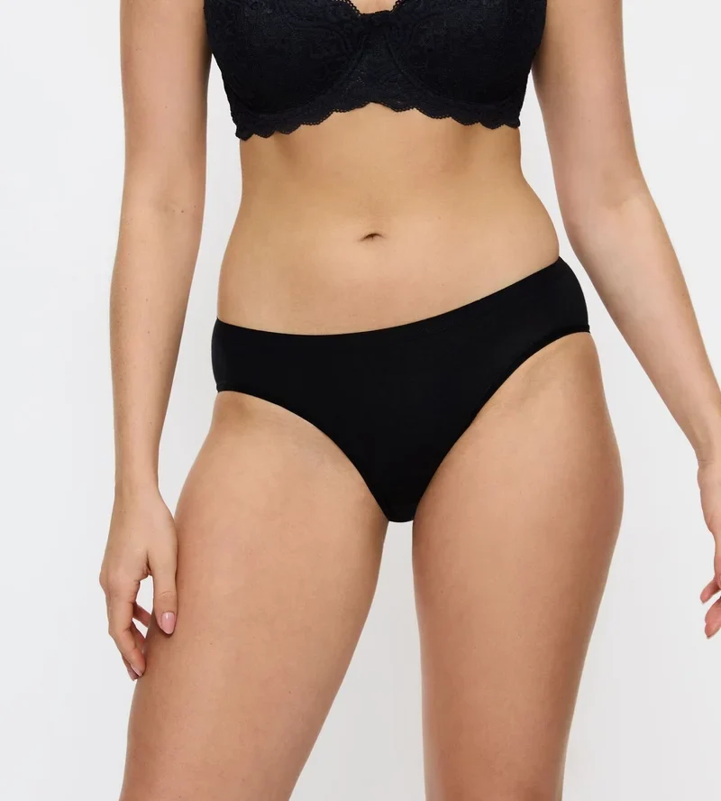Triumph - Sense Of Modal String Black