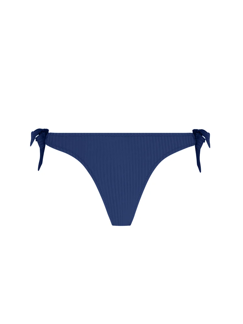 Antigel Swimwear von Lise Charmel – La Stricto Chic Bikini mit schmalen Seiten, Farbe: Stricto Marine