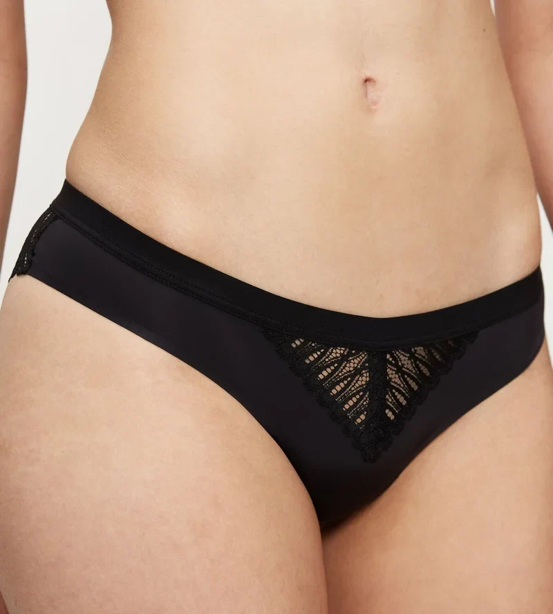 Triumph - Aura Spotlight Brazilian Slip Schwarz