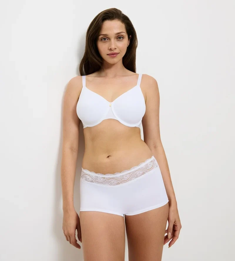 Triumph – Lovely Micro Short White