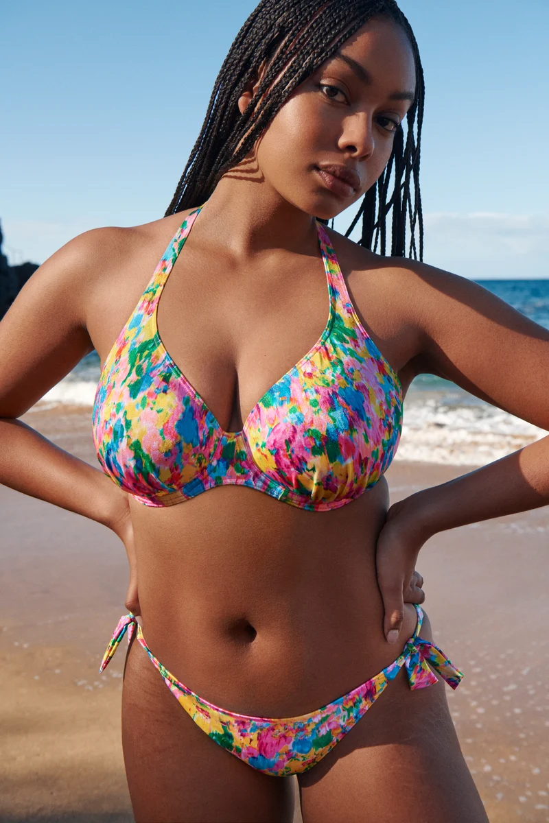 UBUD sun glow halb unterlegter Bikini tief.