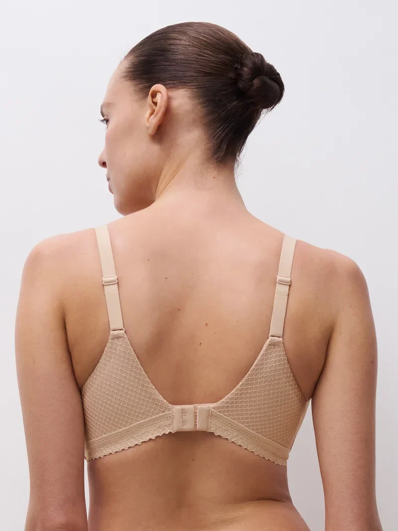 Chantelle - Romance Bedeckender T-Shirt-BH Golden Beige